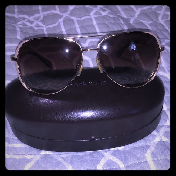 Authentic Michael Kors sunglasses - Picture 1 of 9